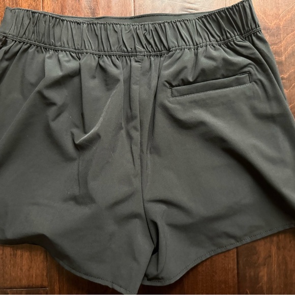 Alo Clubhouse Skort. Brand new - Picture 6 of 7